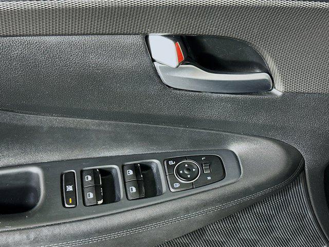 used 2020 Hyundai Santa Fe car, priced at $15,562