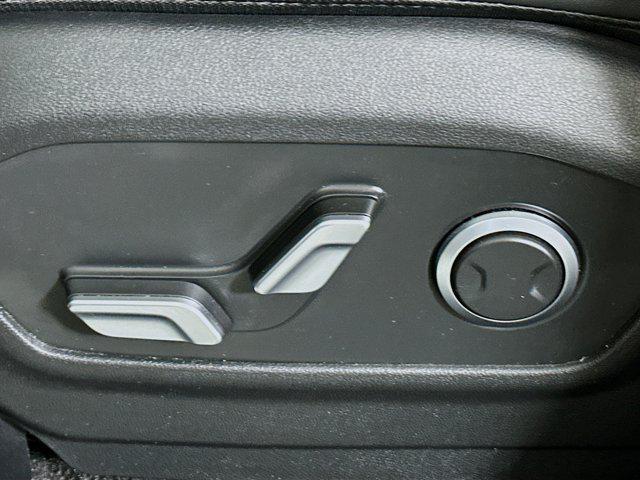 used 2025 Hyundai Santa Fe car, priced at $29,177