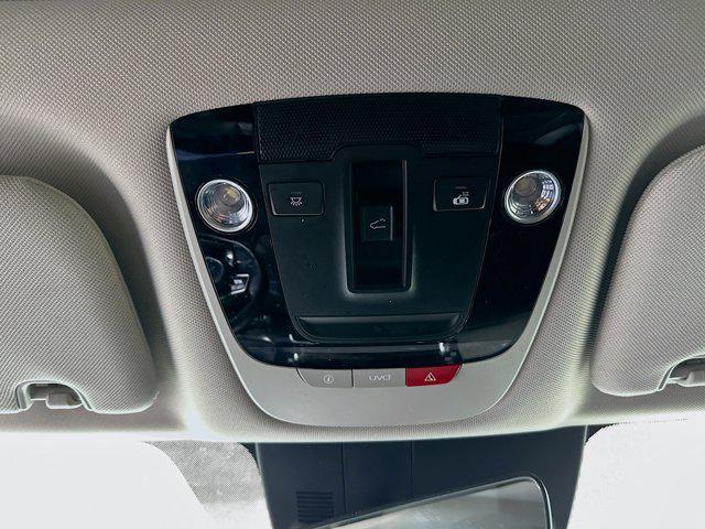 used 2022 Kia Sorento car, priced at $28,063