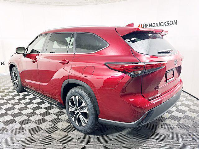 used 2023 Toyota Highlander car, priced at $32,377