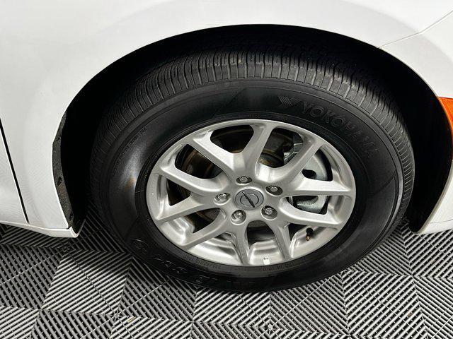 used 2025 Chrysler Pacifica car, priced at $29,999