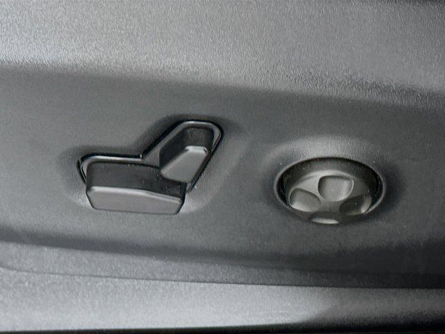 used 2025 Chrysler Pacifica car, priced at $29,999