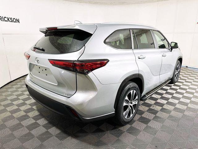 used 2023 Toyota Highlander car, priced at $33,877