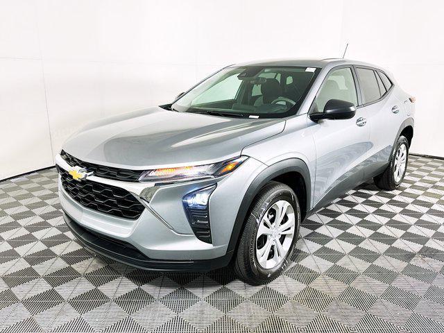 used 2024 Chevrolet Trax car, priced at $20,384