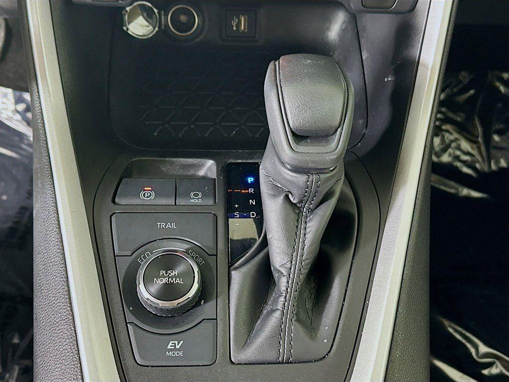 used 2024 Toyota RAV4 Hybrid car, priced at $31,062