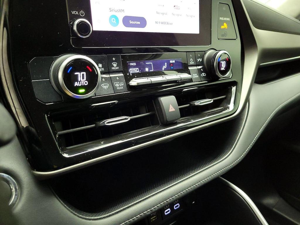 used 2023 Toyota Highlander car, priced at $30,998