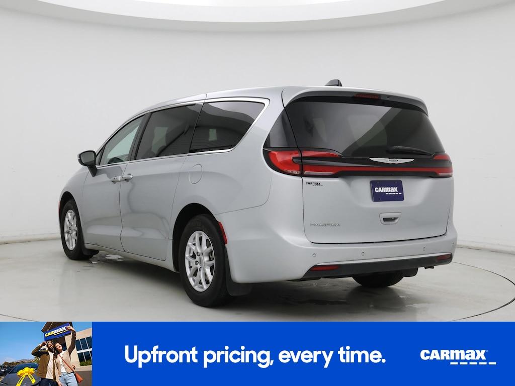used 2023 Chrysler Pacifica car, priced at $27,998