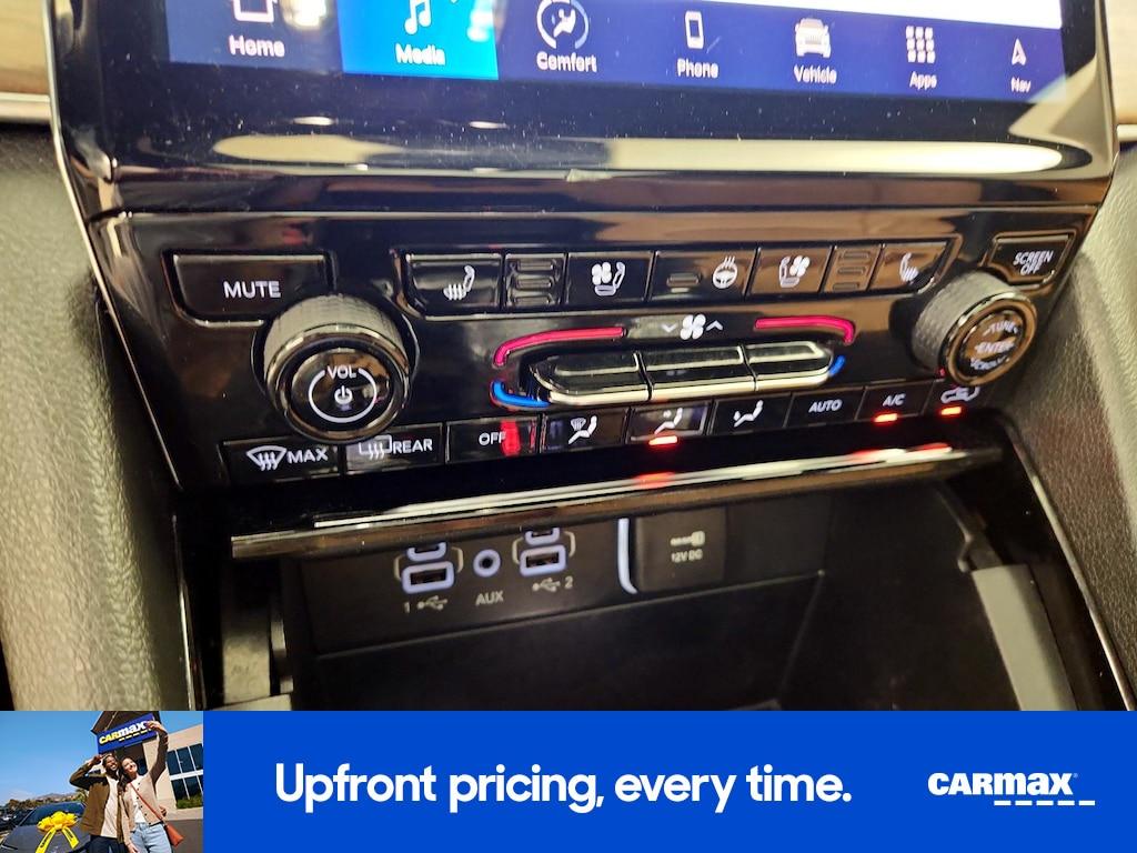 used 2023 Jeep Grand Cherokee car, priced at $38,998