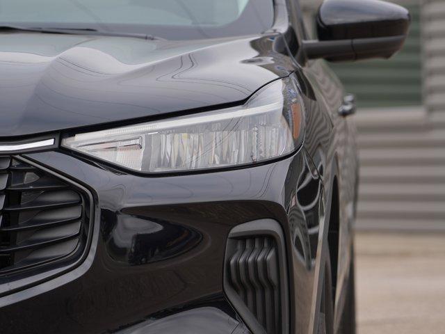 used 2023 Ford Escape car, priced at $25,254