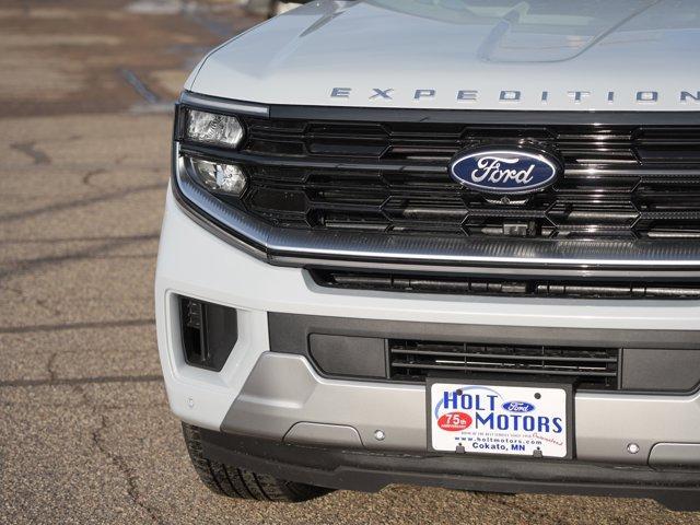 new 2025 Ford Expedition car, priced at $75,990