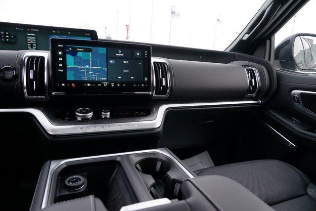 new 2025 Ford Expedition car, priced at $82,590