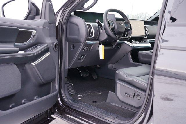 new 2025 Ford Expedition car, priced at $82,590