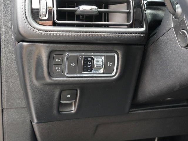 used 2022 Lincoln Nautilus car, priced at $34,389