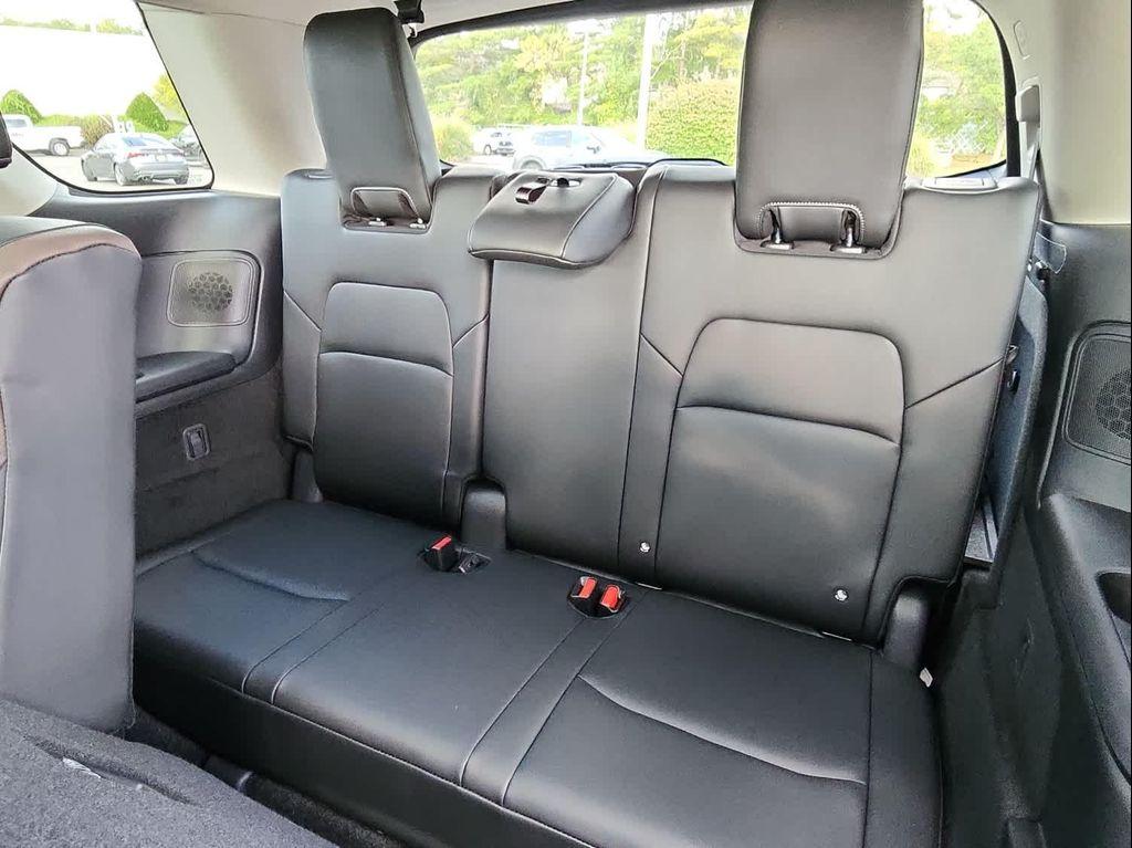 new 2025 Nissan Pathfinder car, priced at $50,549