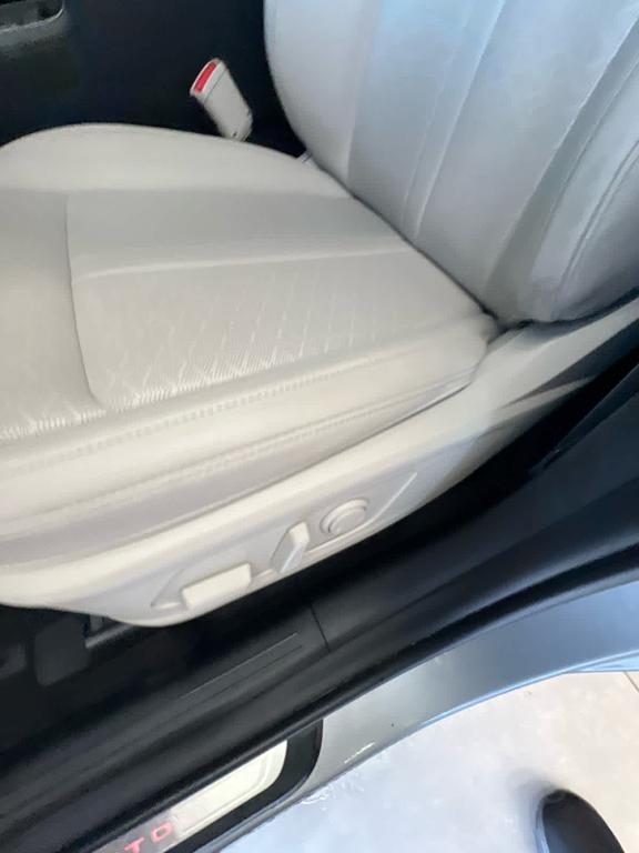 used 2022 Kia Sorento Hybrid car, priced at $27,997