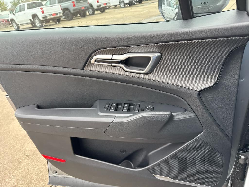 new 2025 Kia Sportage car, priced at $26,390