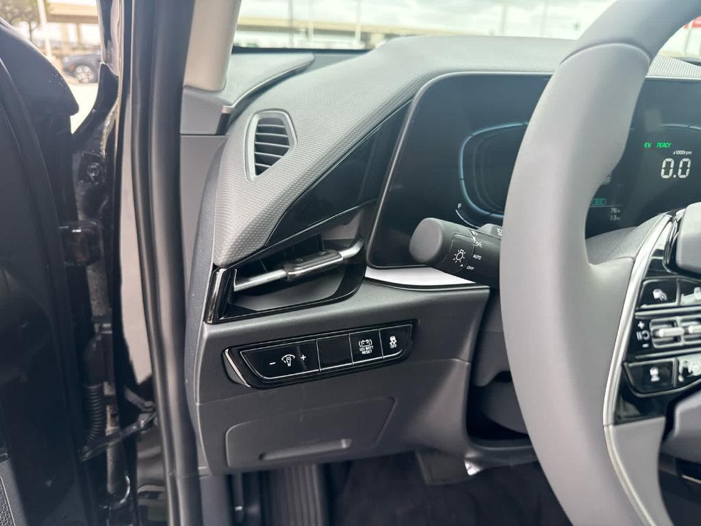 new 2025 Kia Niro car, priced at $29,550