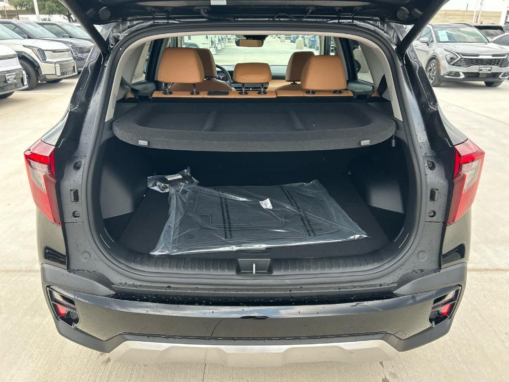 new 2025 Kia Seltos car, priced at $28,580
