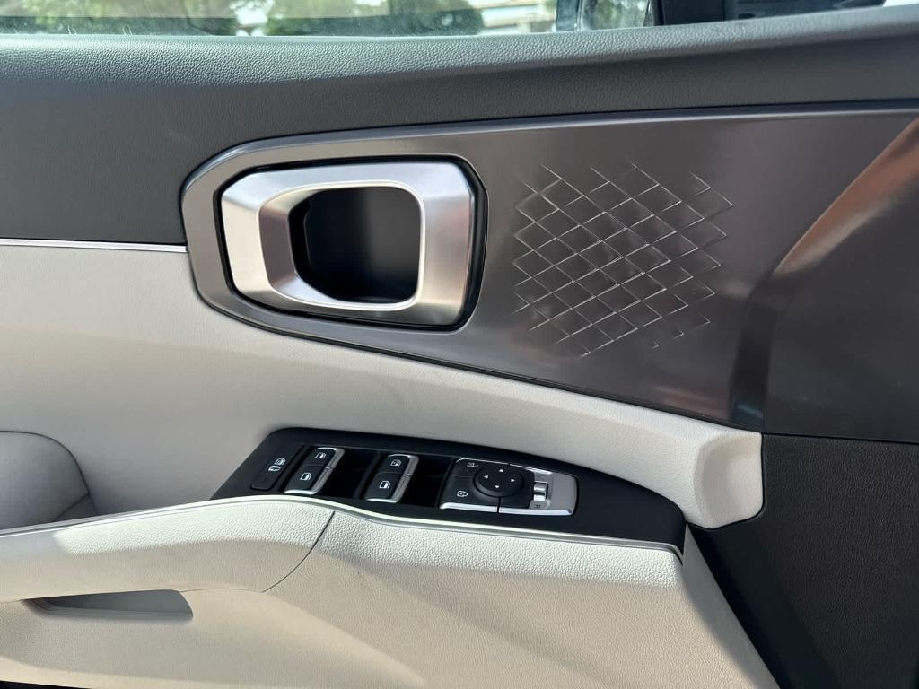new 2025 Kia Sorento car, priced at $34,035