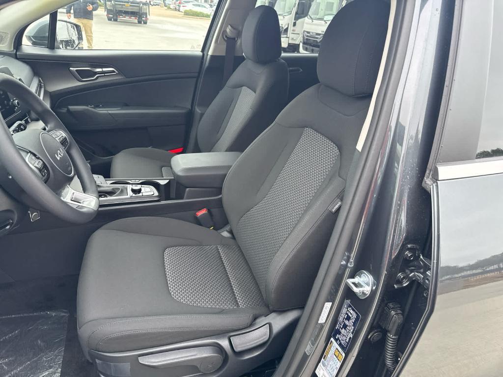 new 2025 Kia Sportage car, priced at $26,785