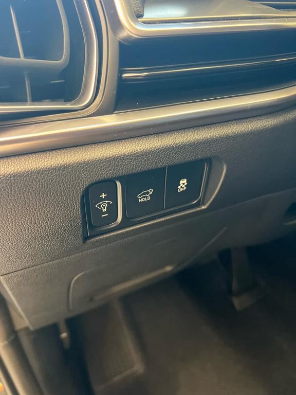 used 2025 Kia Sorento Hybrid car, priced at $32,980