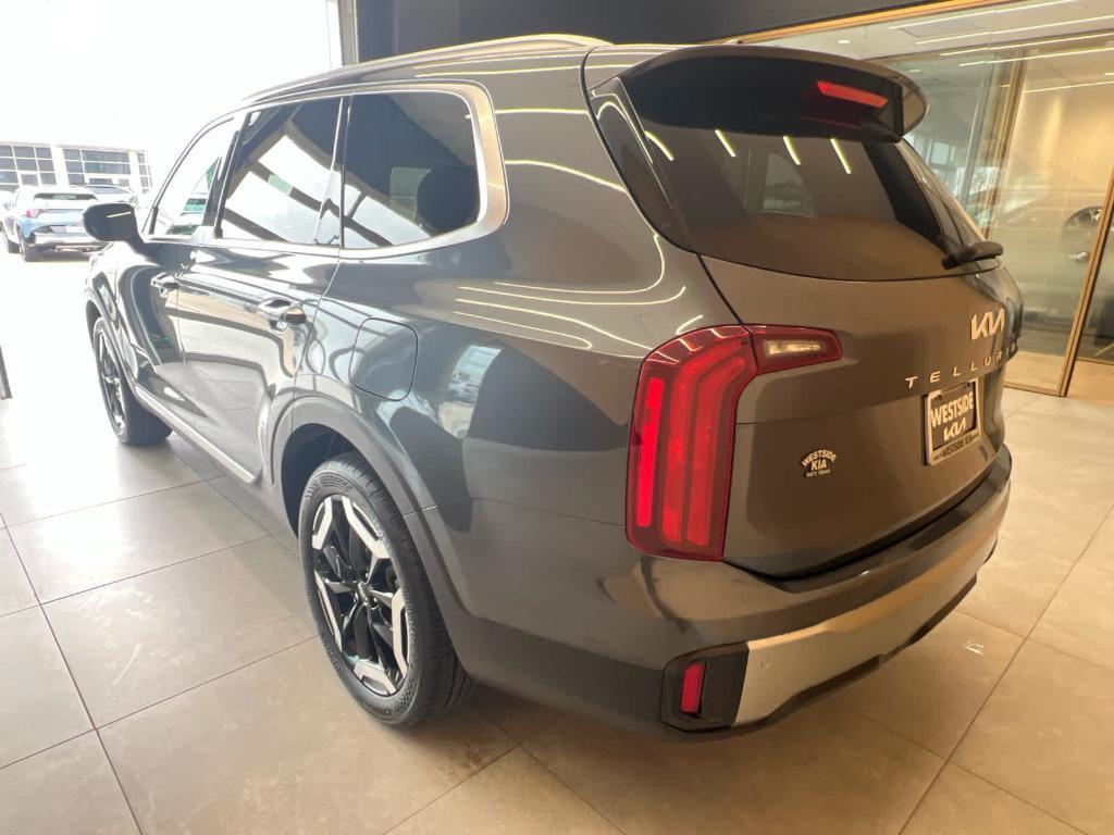 used 2023 Kia Telluride car, priced at $33,980