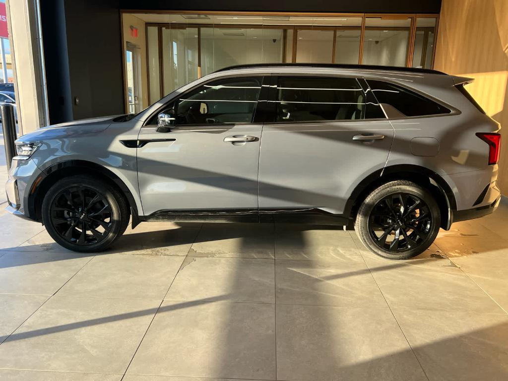 used 2023 Kia Sorento car, priced at $28,157