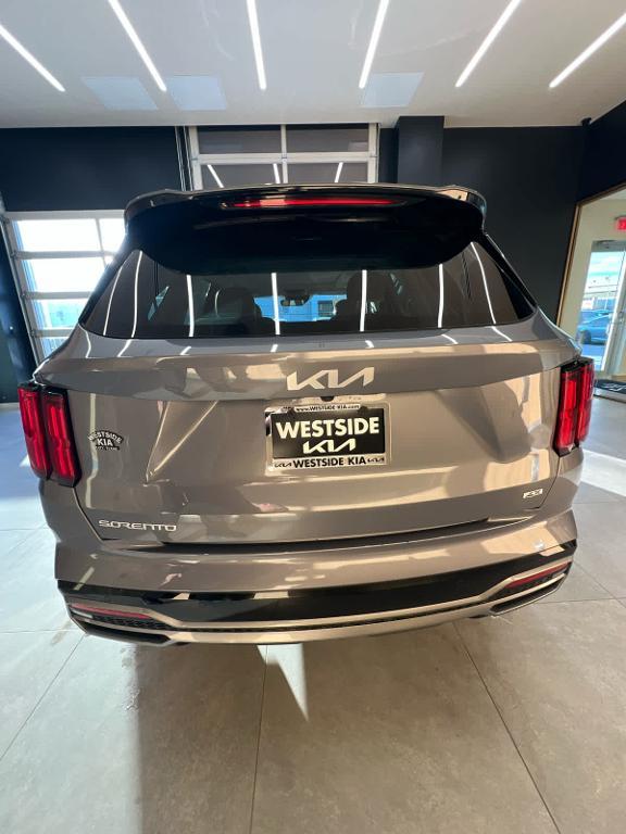 used 2023 Kia Sorento car, priced at $28,157