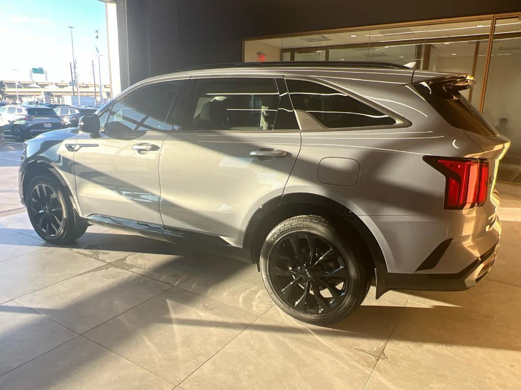 used 2023 Kia Sorento car, priced at $28,157