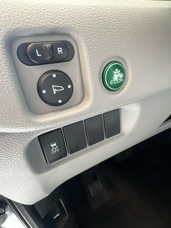 used 2017 Honda Pilot car, priced at $17,997