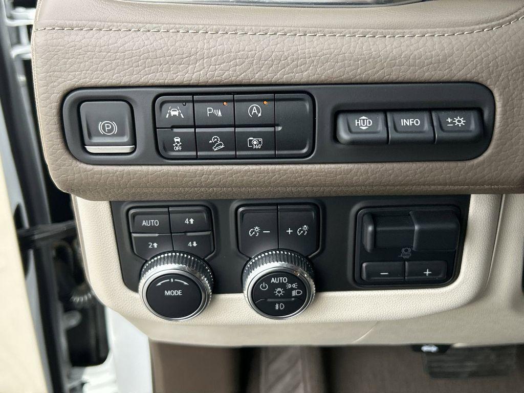 used 2023 GMC Yukon XL car, priced at $55,998