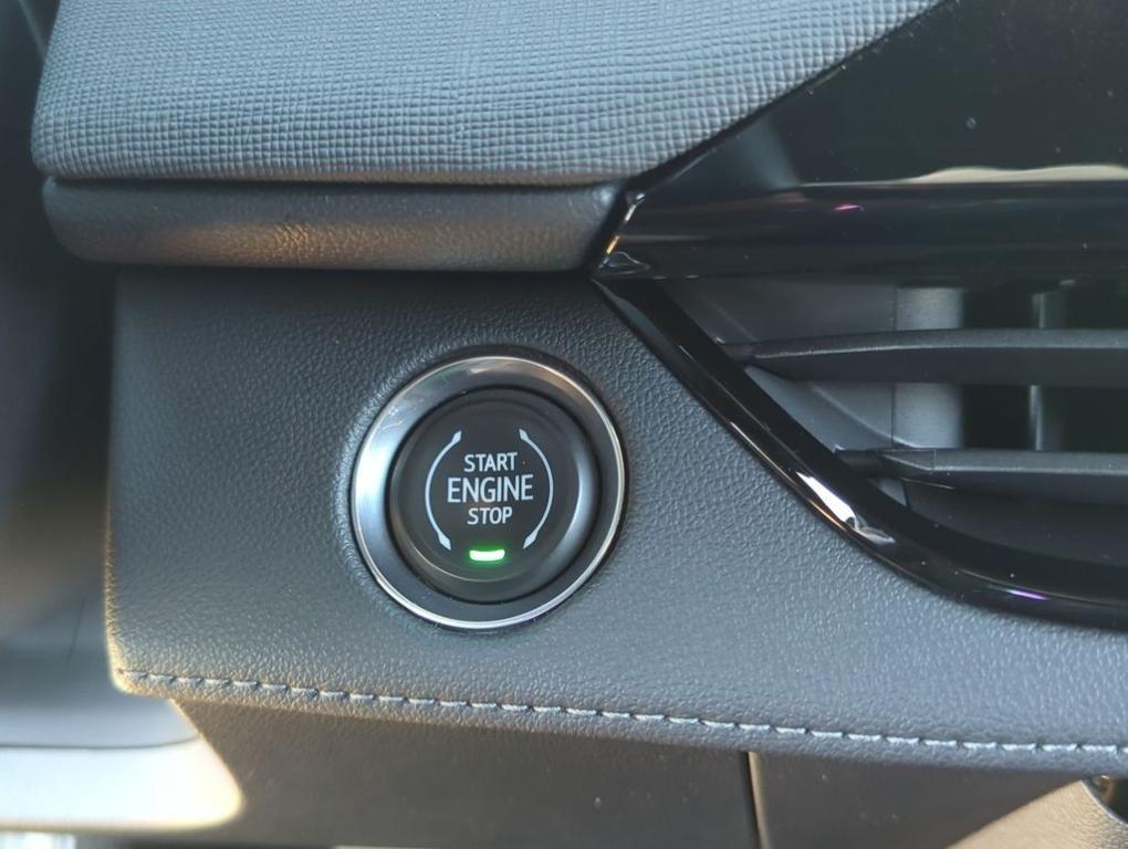 used 2025 Buick Enclave car, priced at $36,654