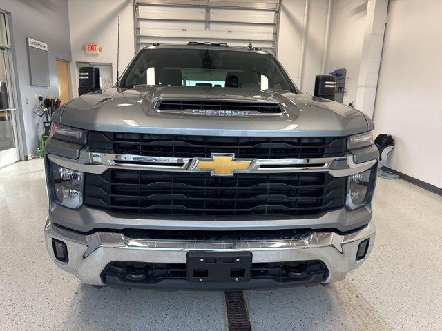 new 2026 Chevrolet Silverado 3500 car, priced at $74,015