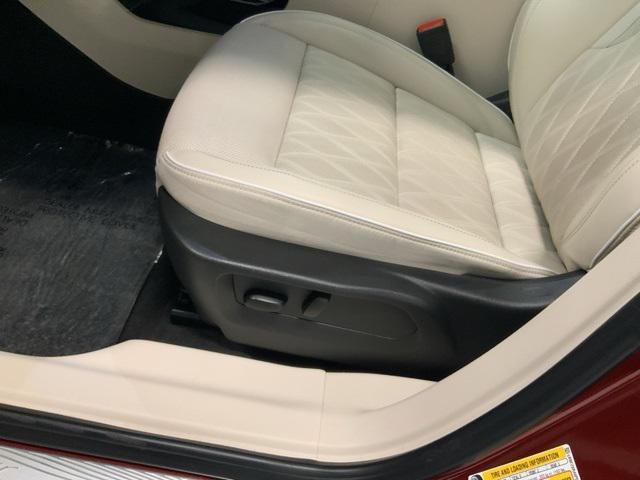 used 2023 Buick Envision car, priced at $30,781