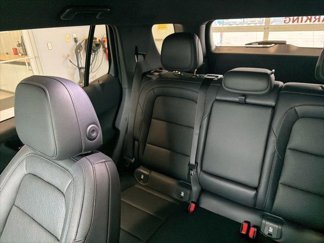 new 2026 Chevrolet Equinox car, priced at $37,285