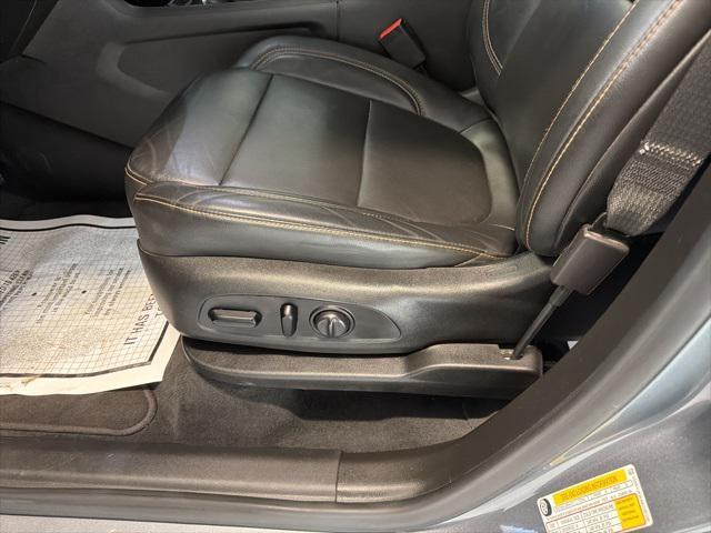 used 2021 Chevrolet Traverse car, priced at $22,998