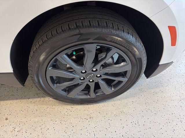 used 2024 Chevrolet Equinox car, priced at $27,789