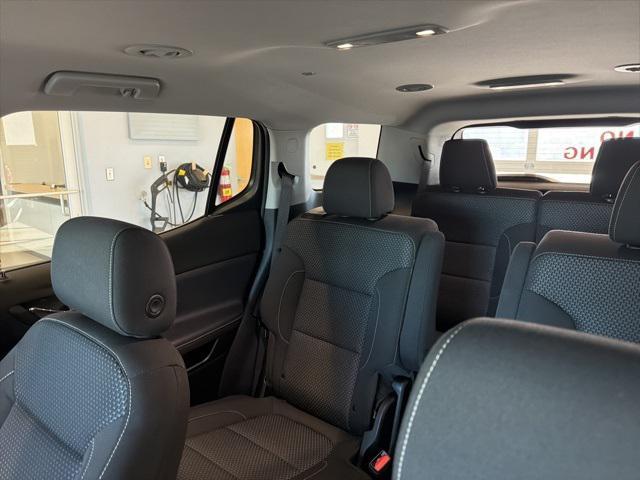 used 2023 GMC Acadia car, priced at $27,912