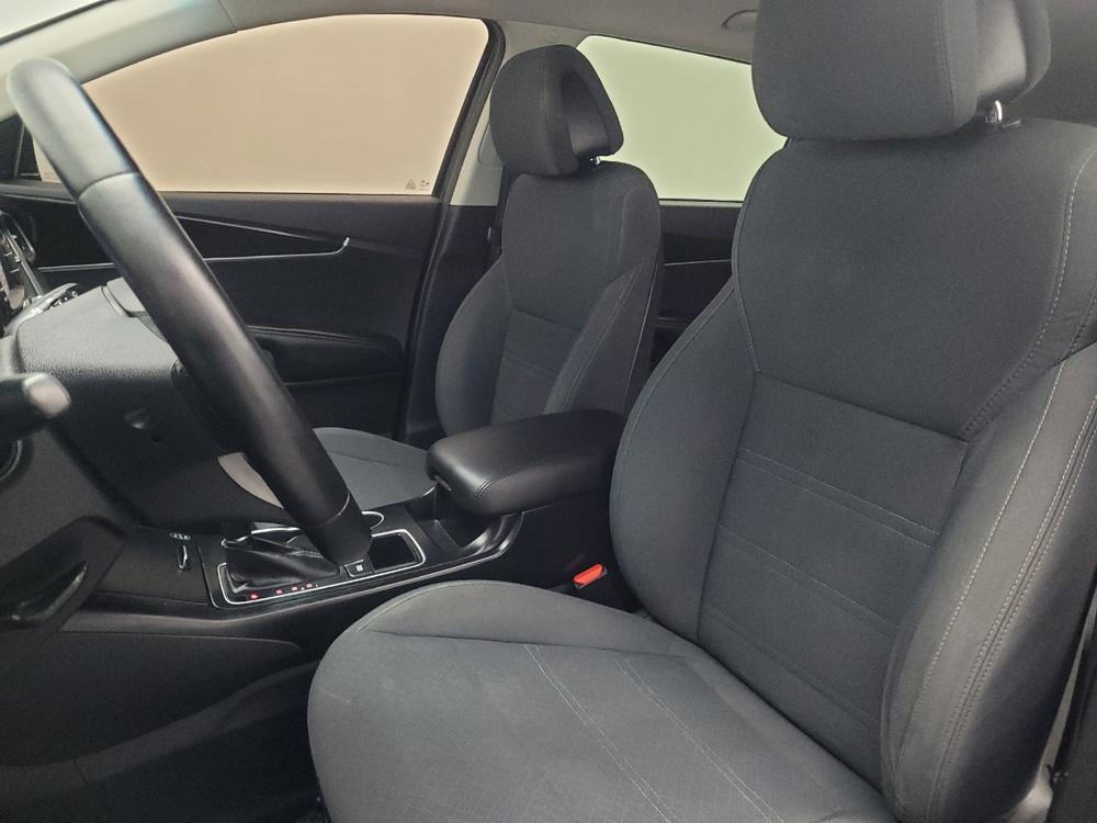 used 2016 Kia Sorento car, priced at $15,395