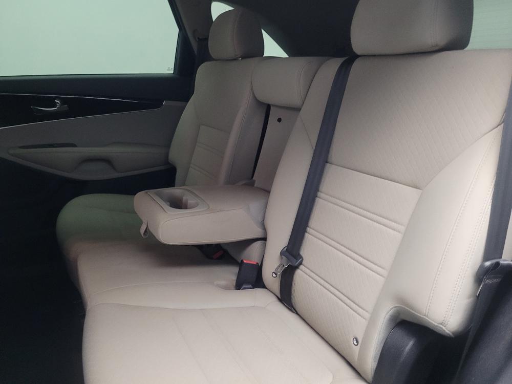 used 2019 Kia Sorento car, priced at $16,195