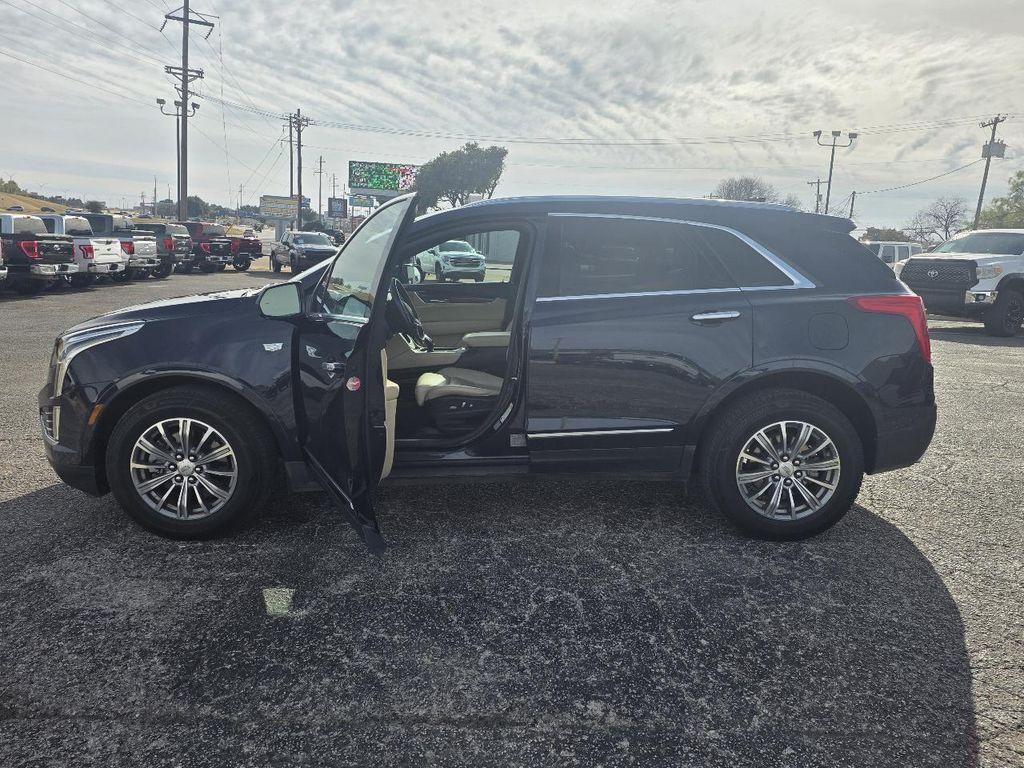 used 2017 Cadillac XT5 car, priced at $13,991