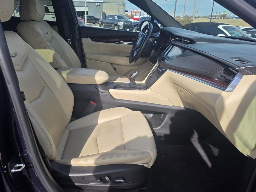 used 2017 Cadillac XT5 car, priced at $13,991