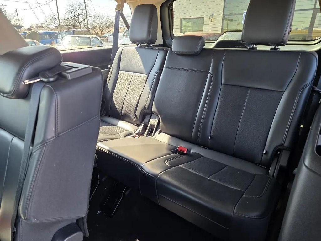 used 2024 Ford Expedition car, priced at $49,991