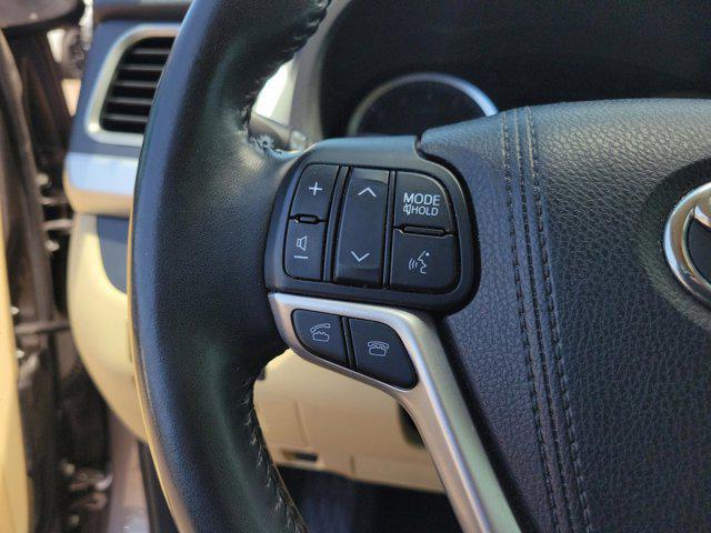 used 2016 Toyota Highlander car, priced at $17,989