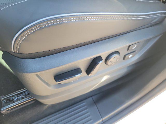 new 2026 INFINITI QX80 car, priced at $110,024