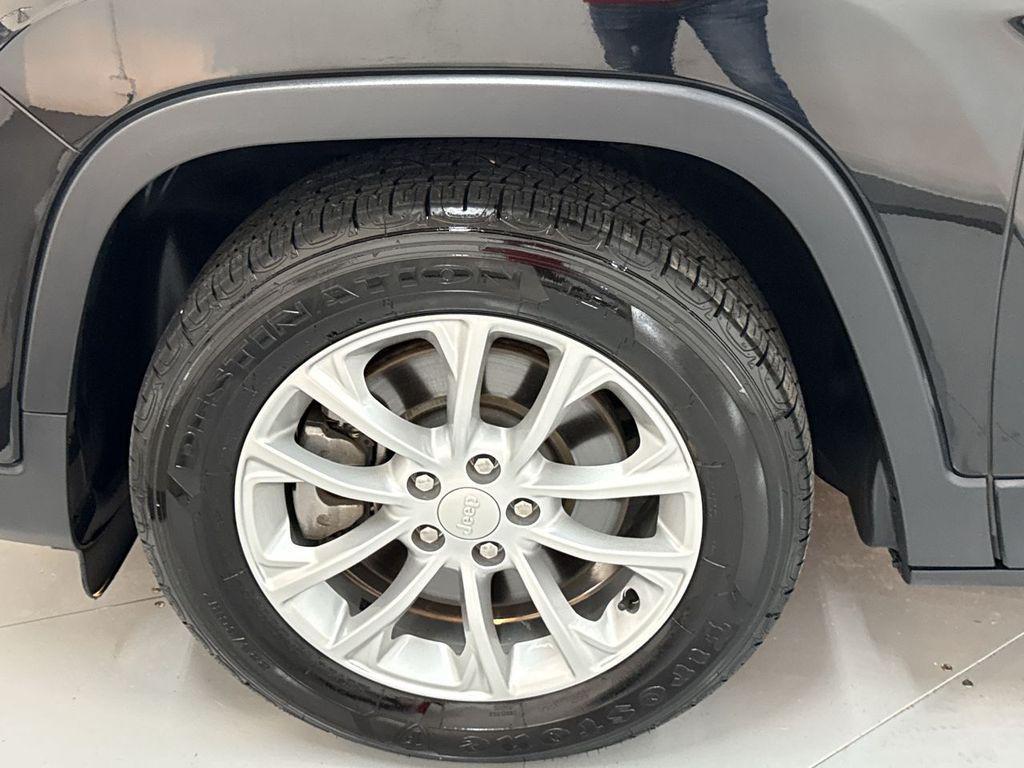 used 2019 Jeep Cherokee car, priced at $15,400