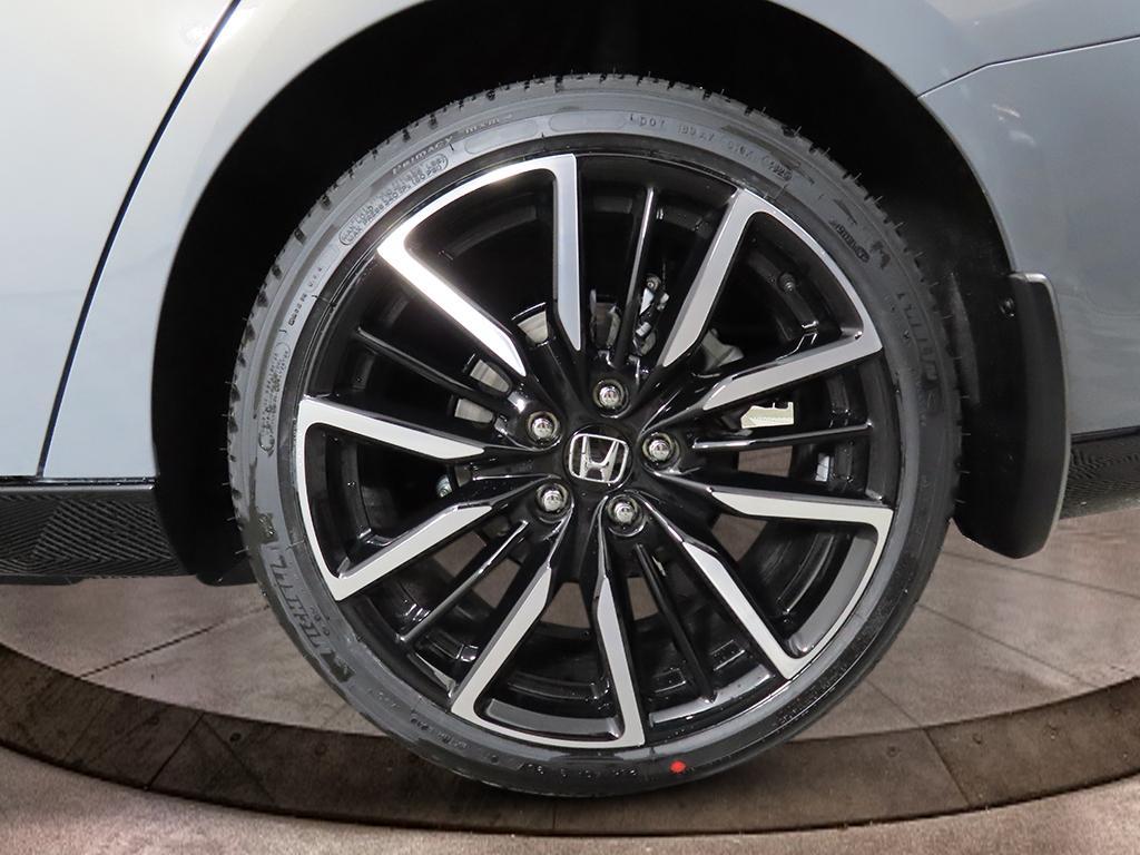 new 2026 Honda Accord Hybrid car, priced at $41,557