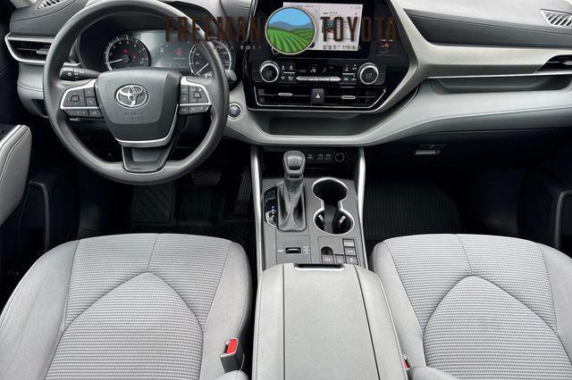 used 2023 Toyota Highlander car, priced at $30,993
