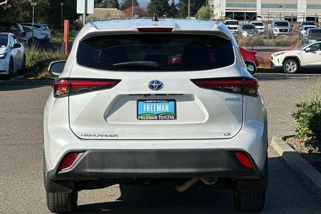 used 2023 Toyota Highlander Hybrid car, priced at $27,994