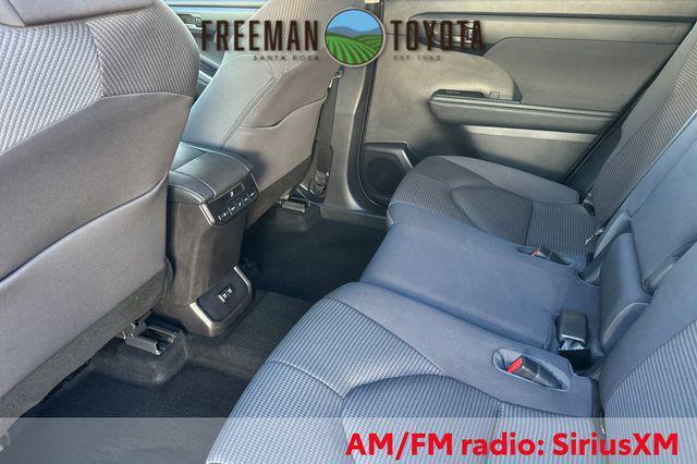 used 2021 Toyota Highlander Hybrid car, priced at $27,222